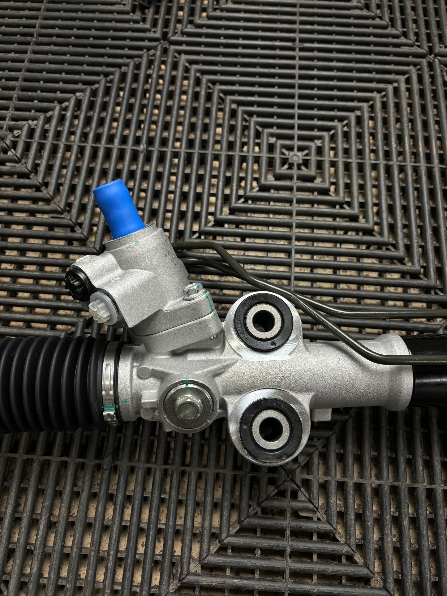 K-Fab Power Steering Rack for 2002-2005 Nissan 350z / Infinity G35 (LHD)