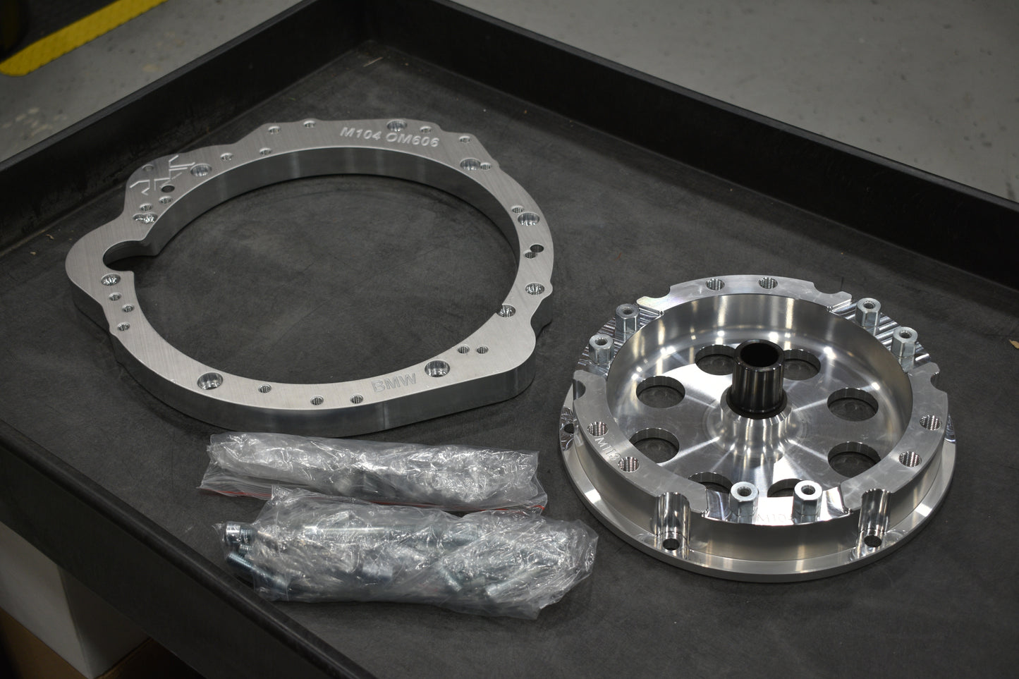 PMC Motorsport - Kit adaptador Mercedes-Benz M104 OM605 OM606 - BMW N57N N57 ZF 8HP70 (A-M104-8HP)