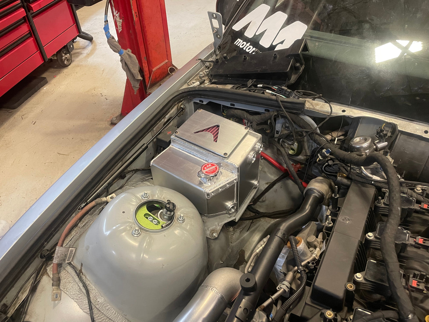 Alaria - E36 Bolt-in Combination Breather tank/ Coolant header tank