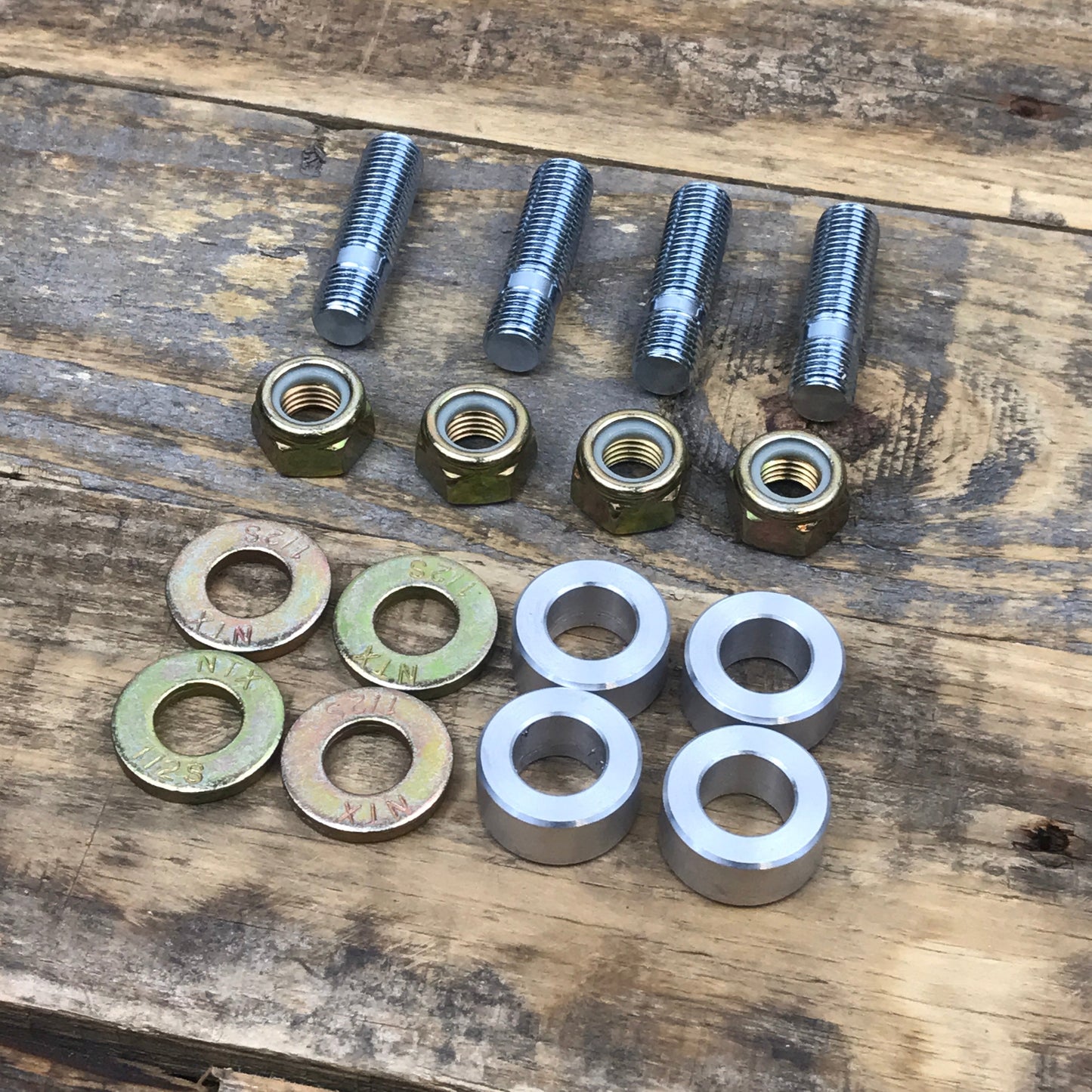 Condor Speed Shop - Kit de Espárragos y Espaciadores para Diferencial