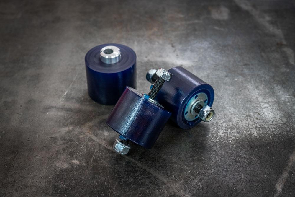 E30 IX Motor Mount Bushings - 1181113232, 11811130139