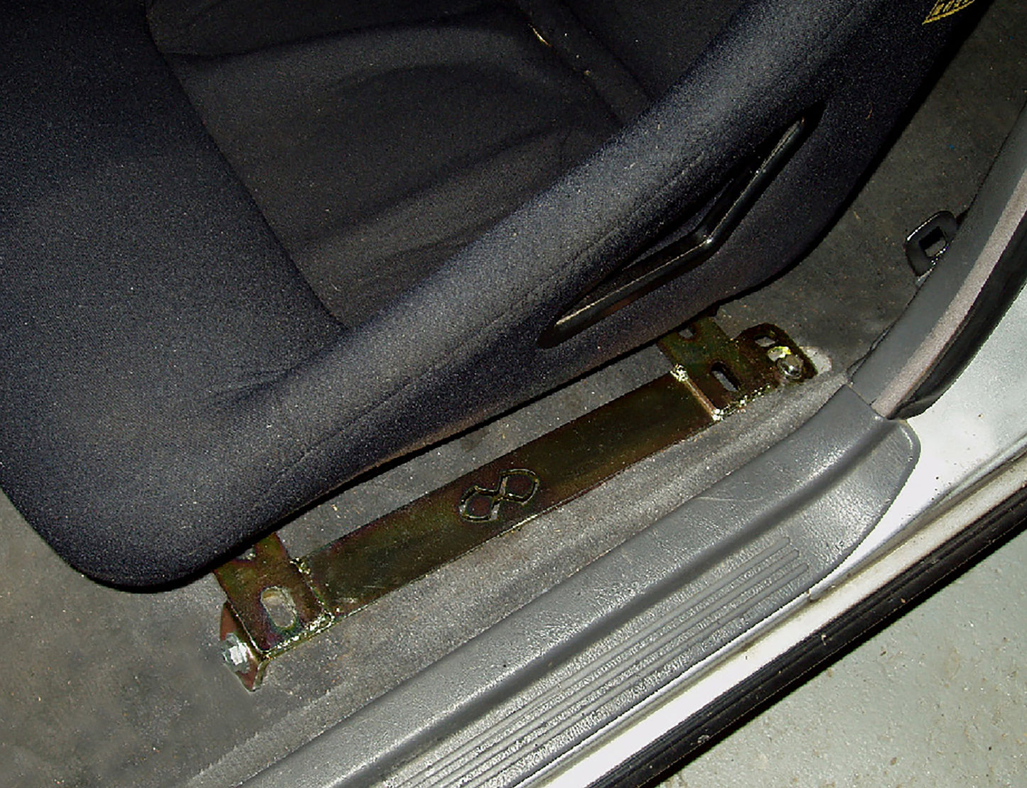 MX73 Front Seat Mount Bracket (Without adapter brackets)