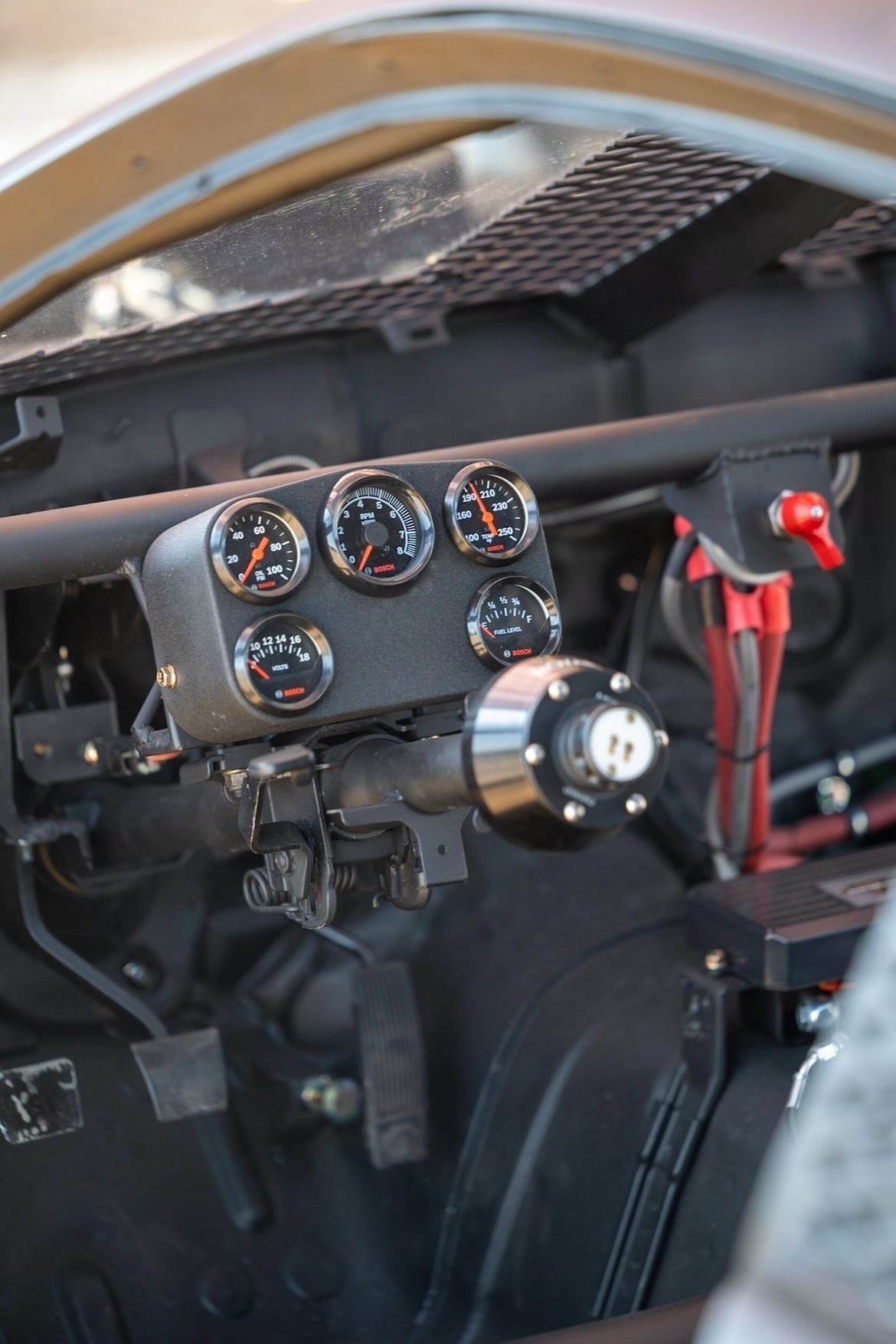 Break Beat - Universal Gauge Cluster Mount