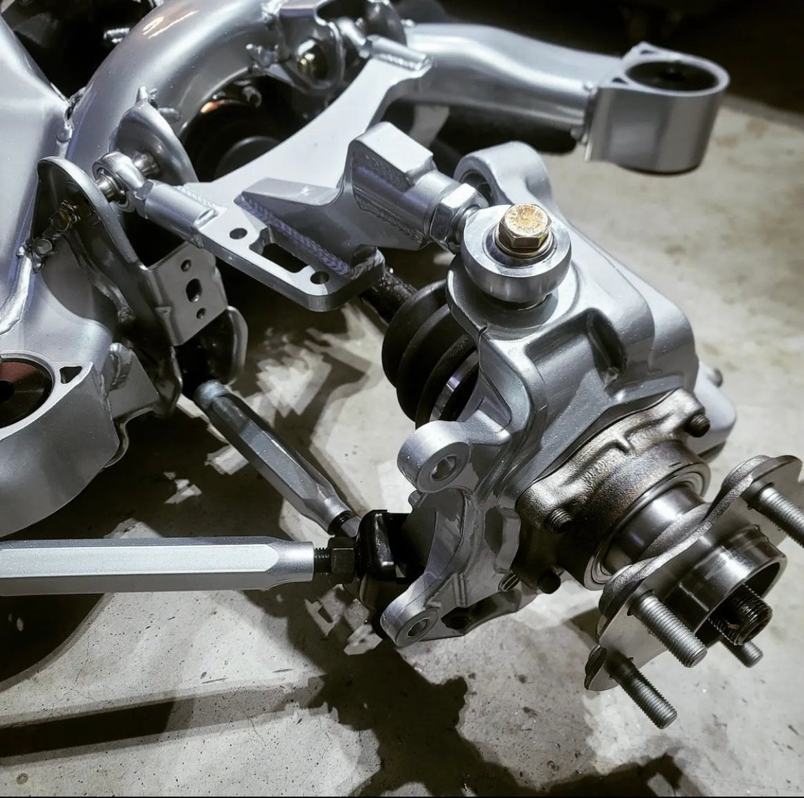 FDF Raceshop - Nissan 350Z/370Z Infiniti G35/G37 Rear Upper Control Arms
