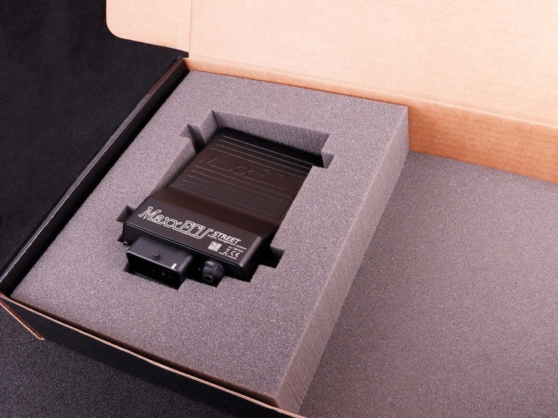 MaxxECU - STREET unit with no accessories in box