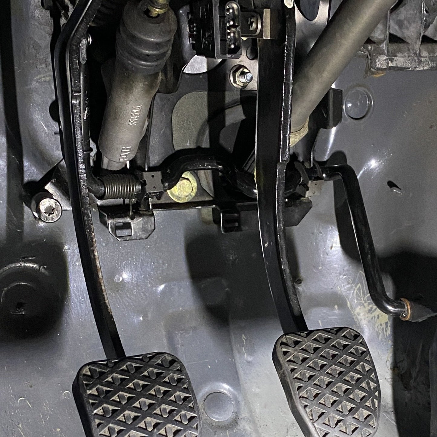 Condor Speed Shop - Accelerator pedal bushings - E34, E32, E31