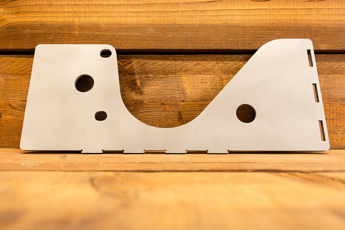 Laser cut side plate for universal quick change weld in mount