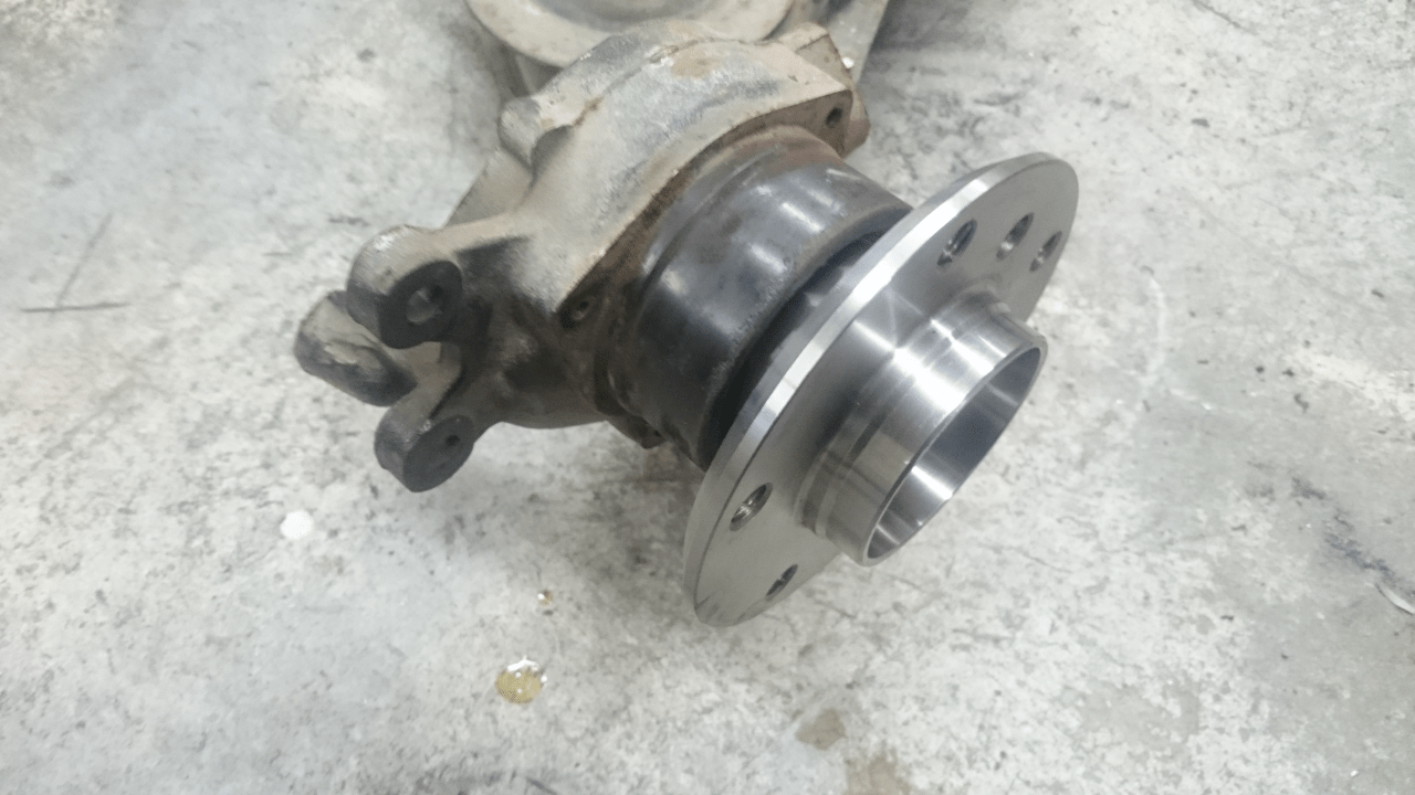 SRS-Concept - E30 5 LUG REAR CONVERSION KIT-EXTREME (1844)