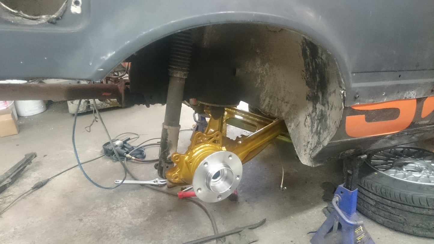 SRS-Concept - E30 5 LUG REAR CONVERSION KIT-EXTREME (1844)