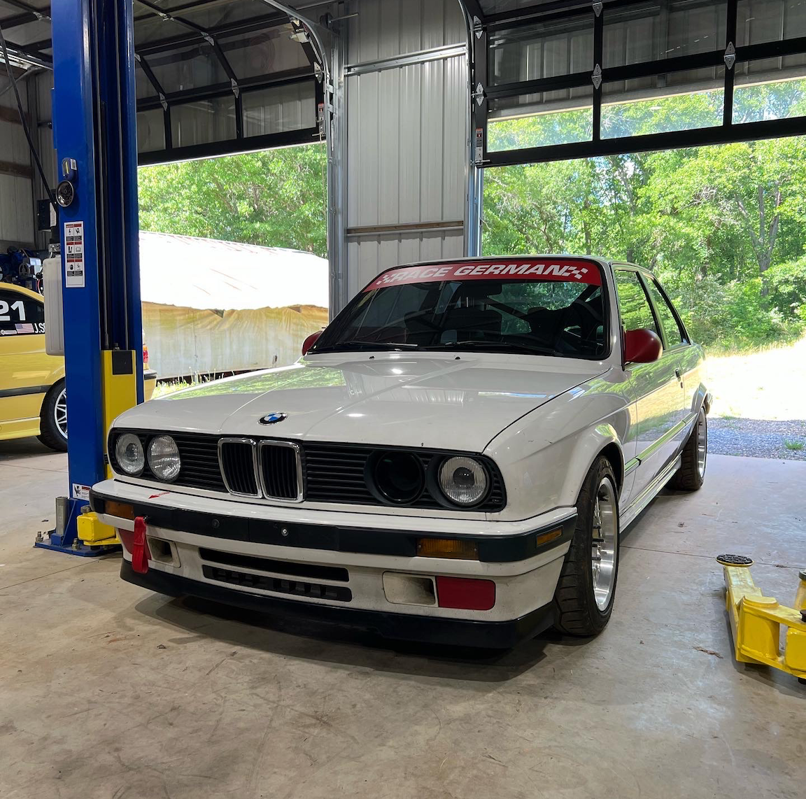 Race German - E30 Sport Front Lip (IS Style)