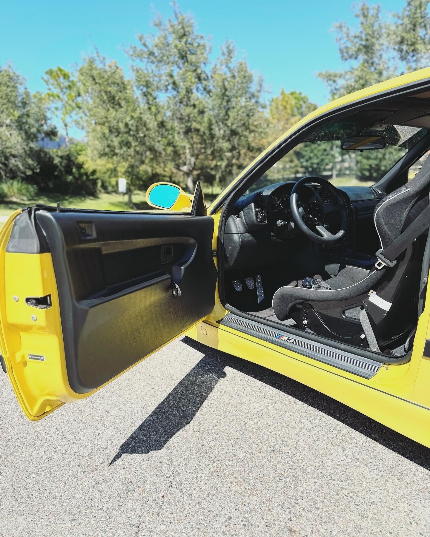 Race German - BMW E36 Coupe Door Card Panel Replacement