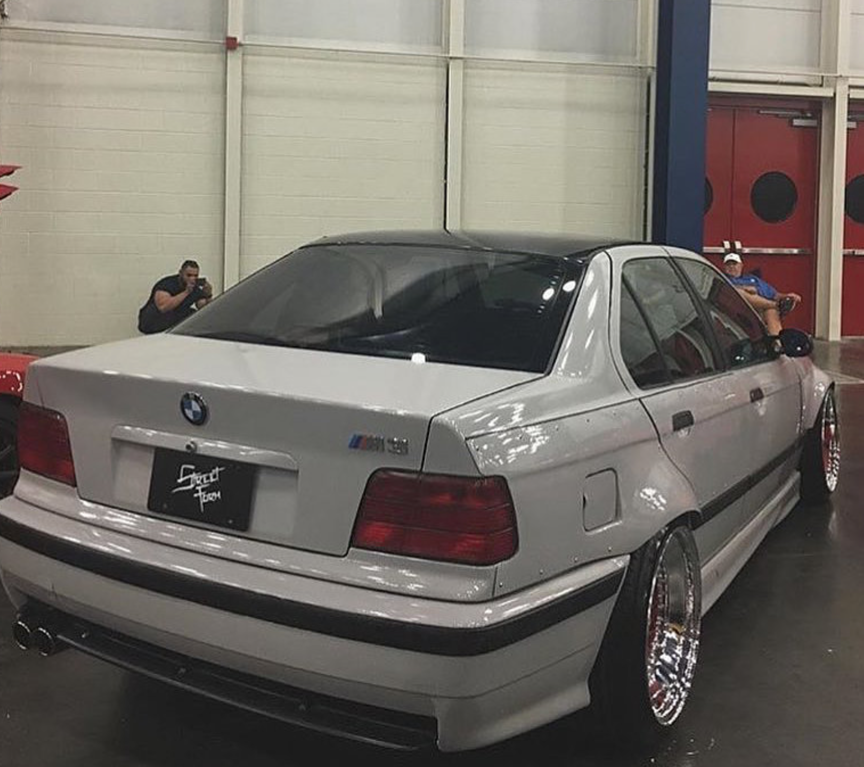 E36 2025 overfenders sedan