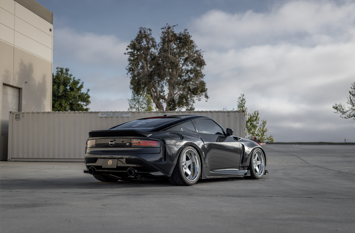 STREETHUNTER DESIGNS - Nissan Z Wide Body Kit
