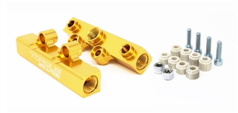 Trilhos de combustível de alimentação superior da solução de torque: 02-14 Subaru WRX / 07-18 STI - Dourado