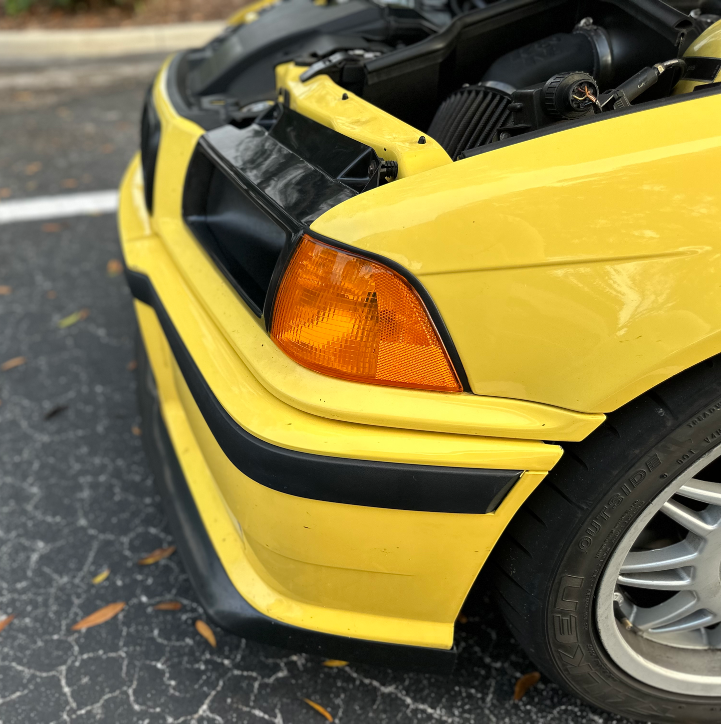 Race German - E36 Headlight Duct