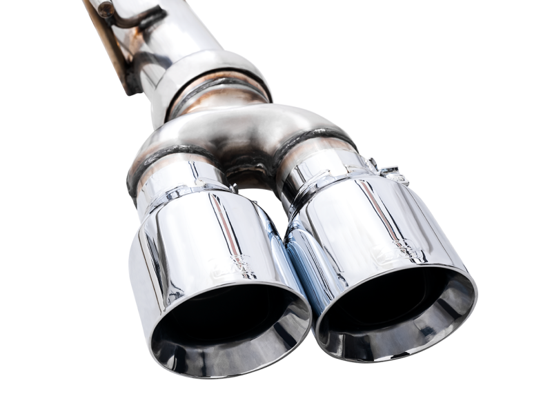 AWE Tuning 4th Gen GM 1500 5.3L 0FG Catback Split Saída traseira (com recortes de pára-choques) - pontas cromadas quádruplas