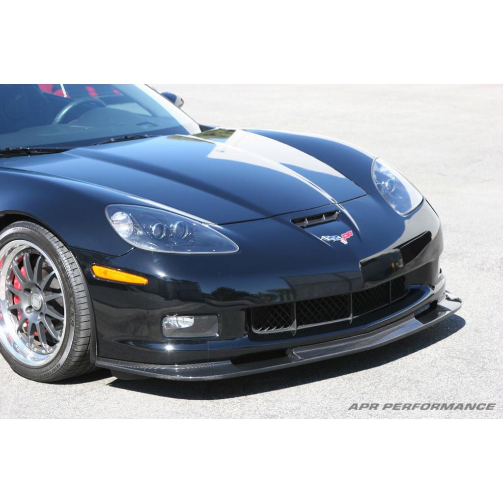 APR Performance - Chevrolet Corvette C6 Z06 Front Air Dam versão 2 com reforço de pára-choques 2006-2013 (Z06 / Grand Sport apenas) (FA-208426)