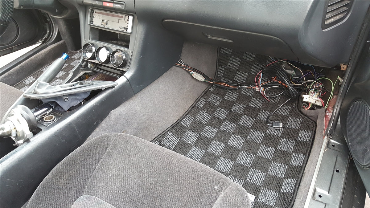 TAPETES P2M - NISSAN S14 1995-98 240SX PARA PISO DE CORRIDA: CINZA ESCURO (P2-CPTNS14DG-TP)
