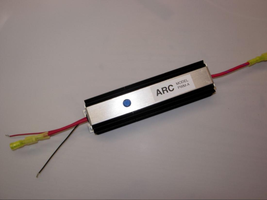 Auto Rod Controls - Reductor de voltaje ajustable (PWM-A)