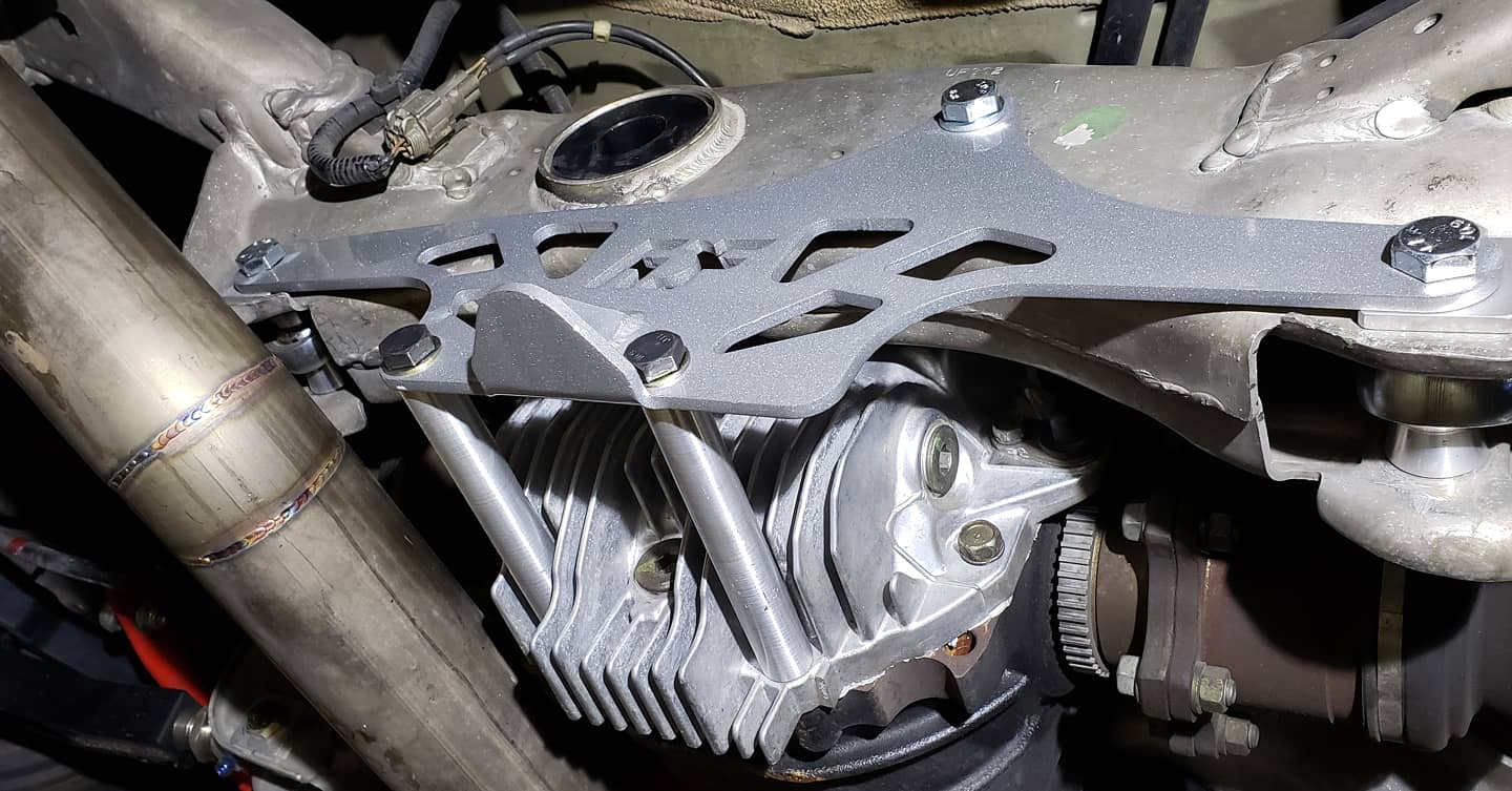 FDF - NISSAN 350Z/G35 DIFF BRACE - Platinum