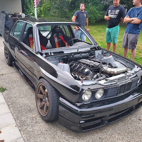 E30 sedan deals overfenders