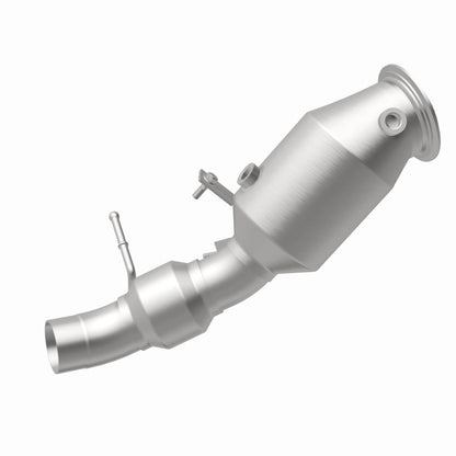 MagnaFlow Direct Fit Catalytic Converter 12-14 BMW 528i 2 L Closed Couple