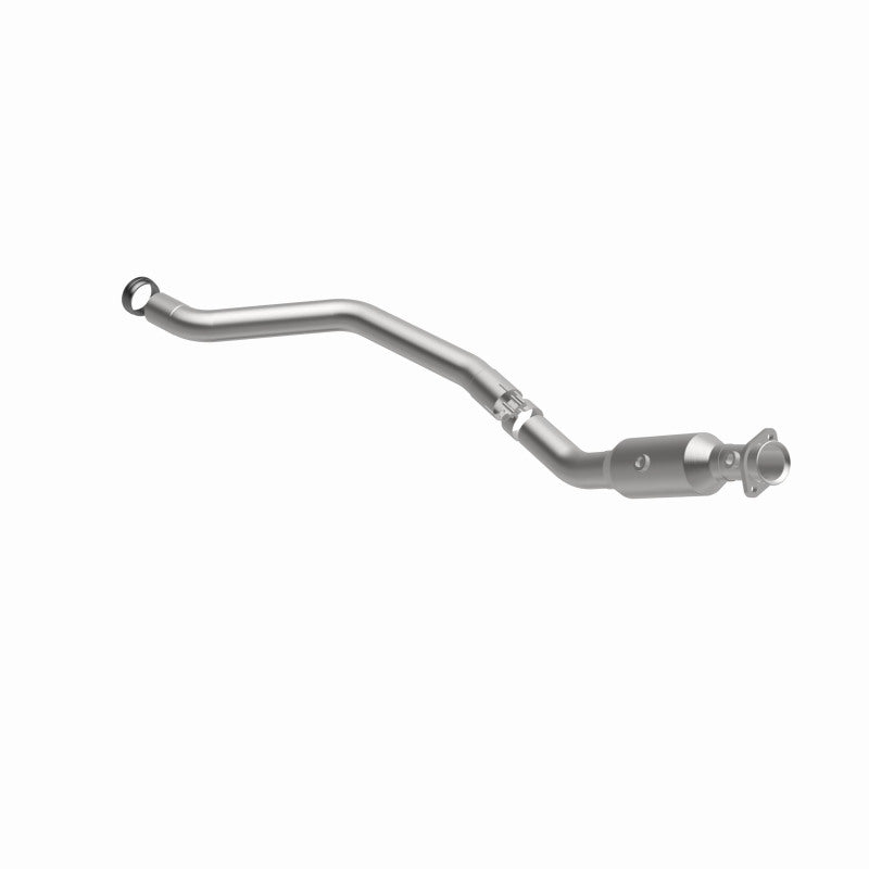 MagnaFlow Direct Fit Catalytic Converter 13-14 Mercedes-Benz GL450 V8 4.6 OEM Underbody