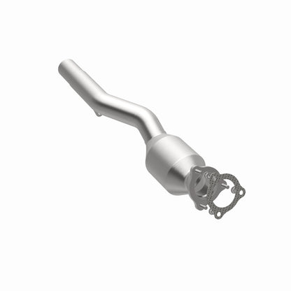 MagnaFlow 10-11 Cayenne V8 4.8 OEM Underbody Direct Fit Converter