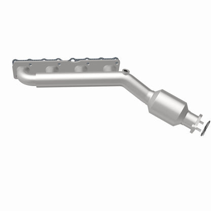 MagnaFlow 2004 Nissan Titan 5.6L Direct Fit Converter