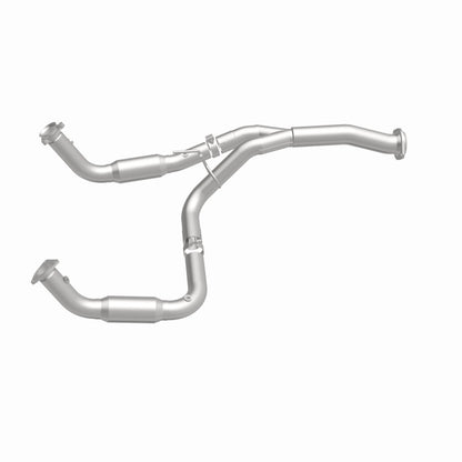 MagnaFlow 2011 Chevrolet Silverado 2500 HD 6.0L Direct Fit Converter