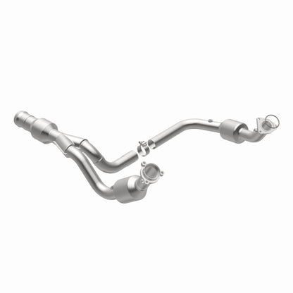 MagnaFlow 11-14 Escalade 6.2 Underbody Direct Fit Converter