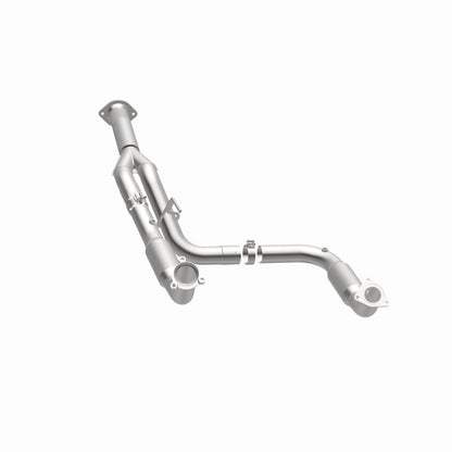 MagnaFlow 2011 Chevrolet Silverado 2500 HD 6.0L Direct Fit Converter