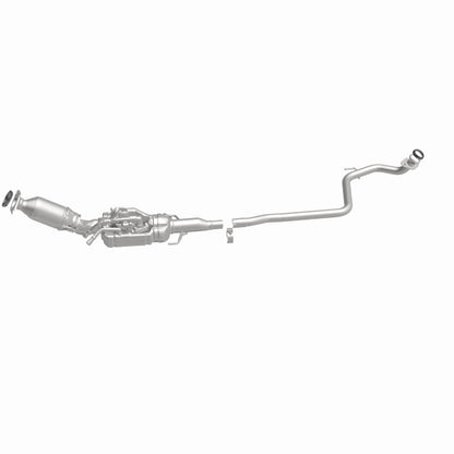 MagnaFlow Direct Fit Catalytic Converter 14-19 Toyota Prius C Base Underbody 1.5L