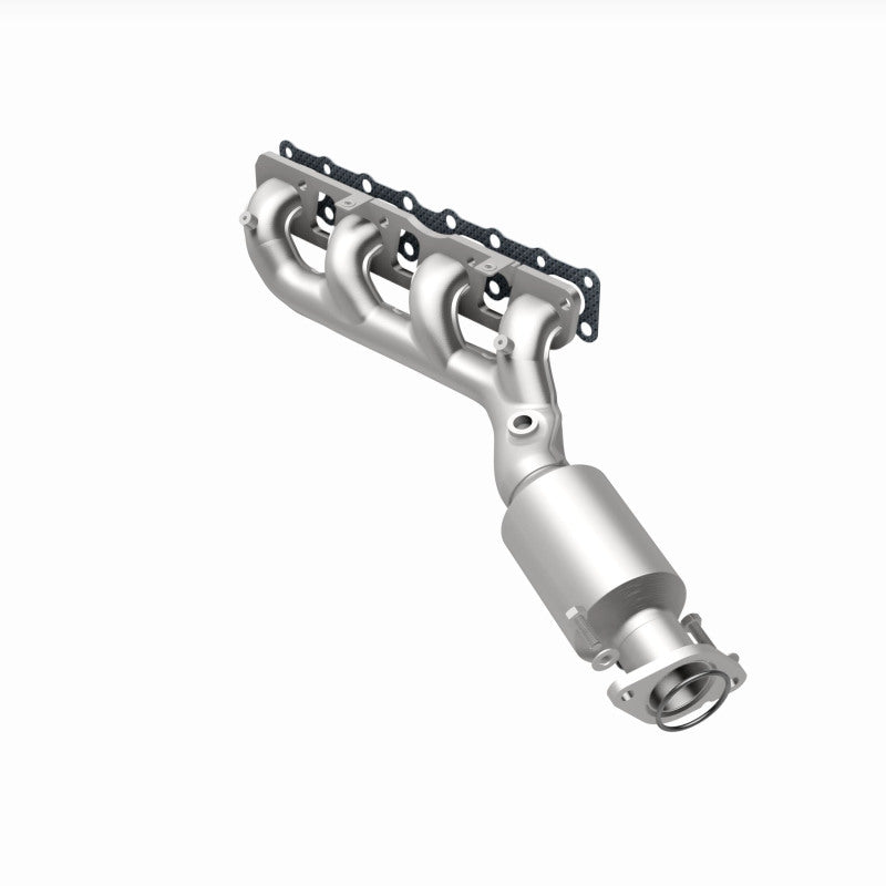 MagnaFlow 05-06 Nissan Titan 5.6L Direct Fit Converter