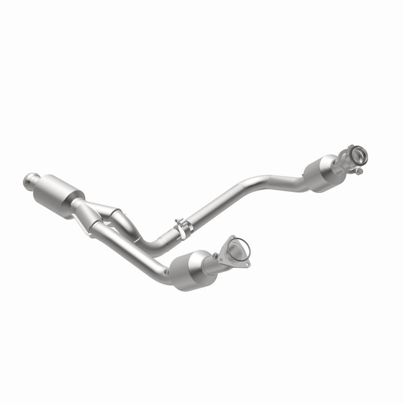 MagnaFlow 14-15 Chevrolet Silverado 1500 5.3L Direct-Fit Catalytic Converter