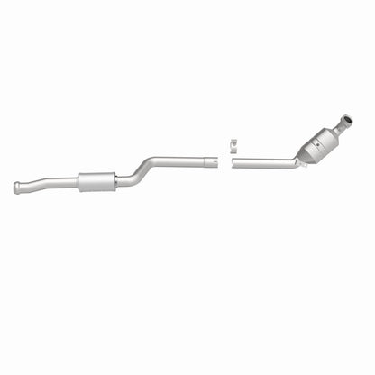 MagnaFlow 08-10 Mercedes-Benz C300 3.0L Direct Fit Converter