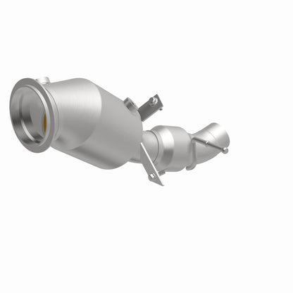 MagnaFlow Direct Fit Catalytic Converter 12-14 BMW 528i 2 L Closed Couple