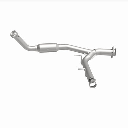 MagnaFlow 05-06 Ford Expedition 5.4L Direct Fit Converter