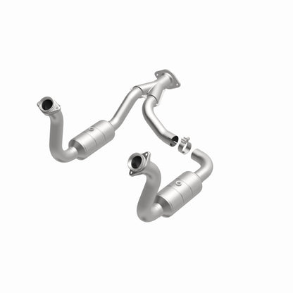 MagnaFlow 08-10 Ford F-350 Super Duty 6.8L Direct Fit Converter