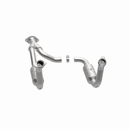MagnaFlow 08-10 Ford F-350 Super Duty 6.8L Direct Fit Converter