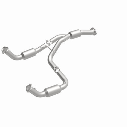 MagnaFlow 12-14 Chevrolet Silverado 2500 HD 6.0L Direct Fit Converter
