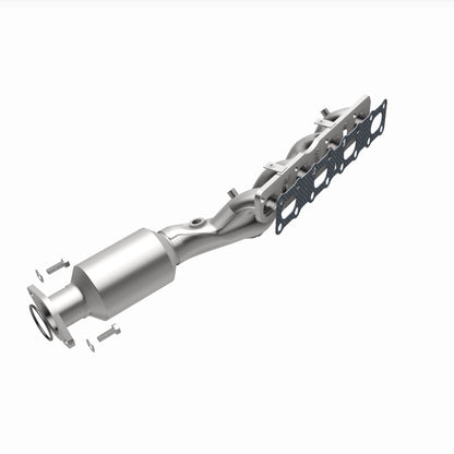 MagnaFlow 05-06 Nissan Titan 5.6L Direct Fit Converter