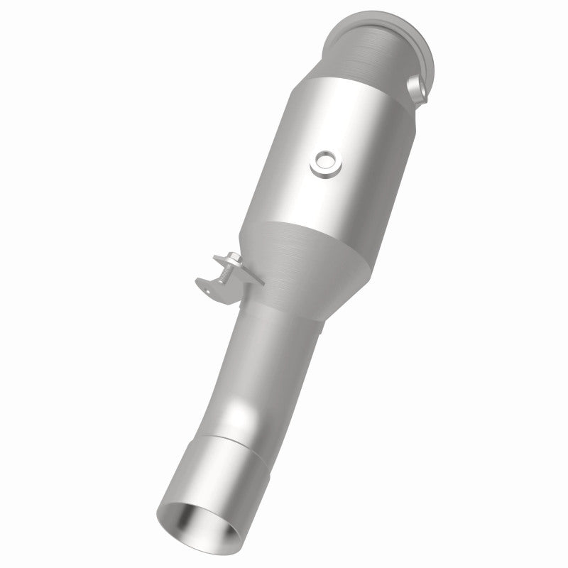 MagnaFlow Direct Fit Catalytic Converter 2014 BMW X5 3.0L Closed Couple