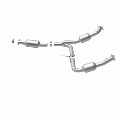 MagnaFlow 04-05 Ford Explorer 4.6L Direct Fit Converter