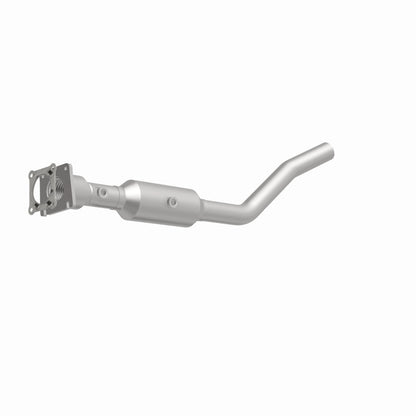 MagnaFlow 11-14 Jeep Patriot 2.4L Direct Fit Converter