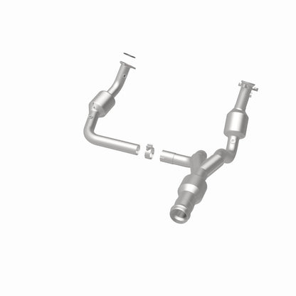 MagnaFlow 11-14 Escalade 6.2 Underbody Direct Fit Converter