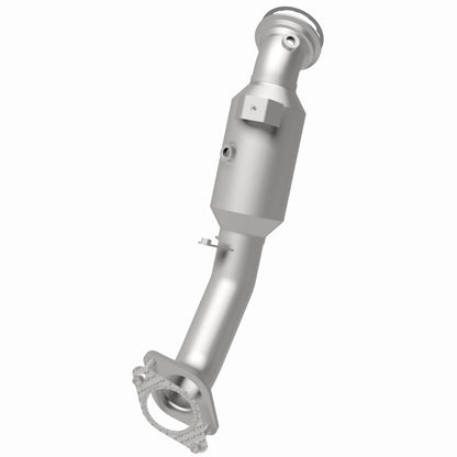 MagnaFlow 19-20 Chevrolet Silverado 1500 2.7L OEM Grade EPA Compliant Direct-Fit Catalytic Converter