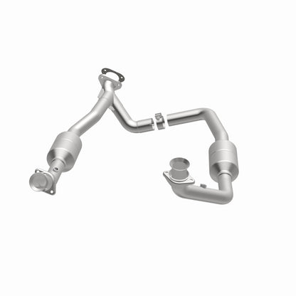 MagnaFlow 2003 Ford E-350 Super Duty 5.4L Direct Fit Converter