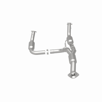 MagnaFlow 12-17 Chevrolet Express 3500 6.0L Direct Fit Converter