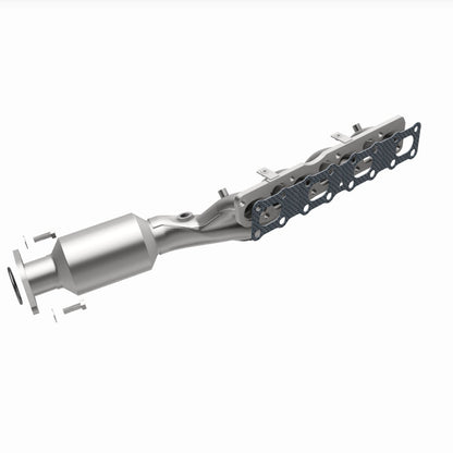 MagnaFlow 05-06 Nissan Titan 5.6L Direct Fit Converter